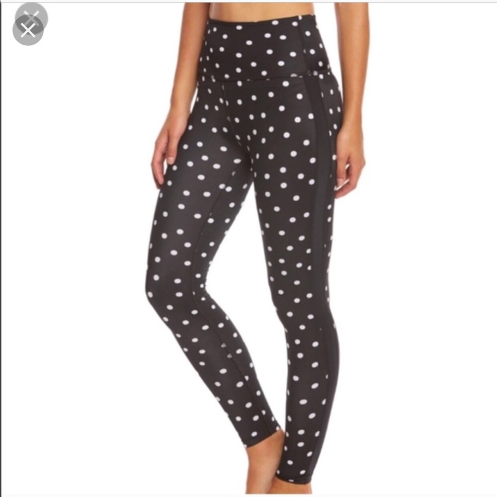 NWT Beyond Yoga Kate Spade leggings small